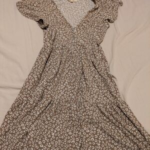 Jessica Simpson Tan and White Leopard Patterned Dress